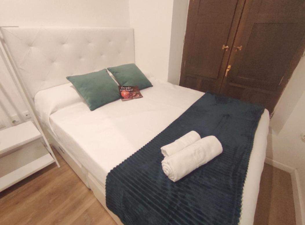 Loft En Carrera De La Virgen Lägenhet Granada Exteriör bild